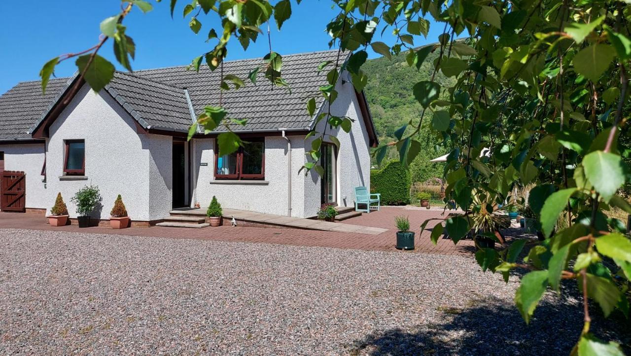 Roe Deer Cottage Near Glencoe Fort William Eksteriør billede